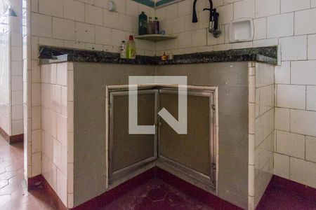 Apartamento para alugar com 65m², 2 quartos e 1 vaga Apartamento para alugar com 65m², 2 quartos e 1 vagaCozinha - Armários