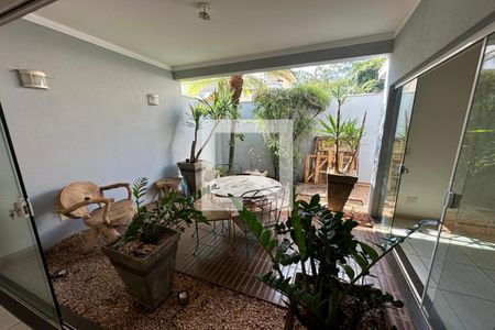 Jardim de Inverno de casa de condomínio para alugar com 3 quartos, 250m² em  Nova Aliança, Ribeirão Preto