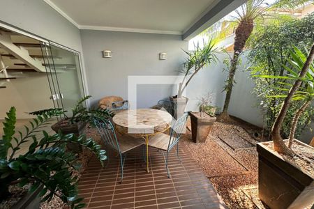 Jardim de Inverno de casa de condomínio para alugar com 3 quartos, 250m² em  Nova Aliança, Ribeirão Preto