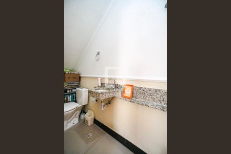 Lavabo de casa de condomínio para alugar com 2 quartos, 90m² em Vila Matilde, São Paulo