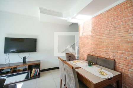 Sala de casa de condomínio para alugar com 2 quartos, 90m² em Vila Matilde, São Paulo