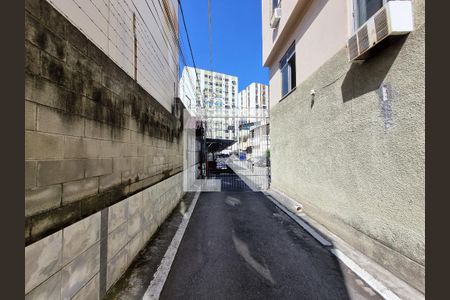 Casa à venda com 220m², 3 quartos e 2 vagas Casa à venda com 220m², 3 quartos e 2 vagasEntrada