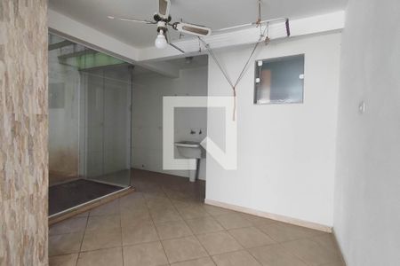 Casa para alugar com 216m², 4 quartos e 5 vagasÁrea de Serviço