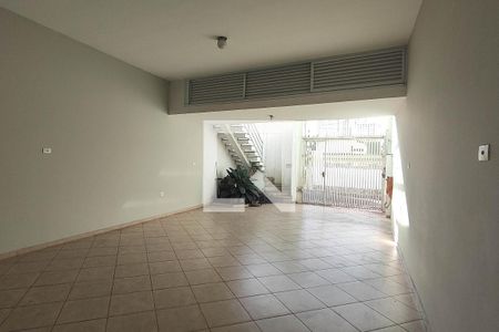 Casa para alugar com 216m², 4 quartos e 5 vagasGaragem