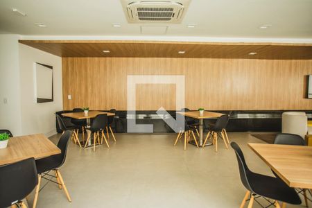 Apartamento à venda com 36m², 2 quartos e sem vagaÁrea comum - Salão de festas