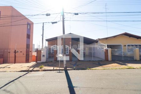 Studio para alugar com 24m², 1 quarto e 1 vaga Studio para alugar com 24m², 1 quarto e 1 vagaFachada