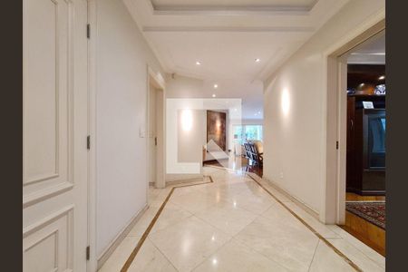 Casa à venda com 4 quartos, 861m² em Jardim dos Estados, São Paulo