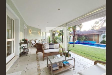 Casa à venda com 4 quartos, 861m² em Jardim dos Estados, São Paulo