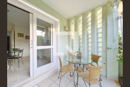 Casa à venda com 4 quartos, 861m² em Jardim dos Estados, São Paulo