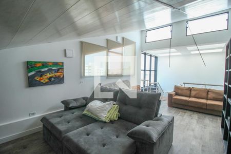 Casa à venda com 450m², 3 quartos e 2 vagasSótão
