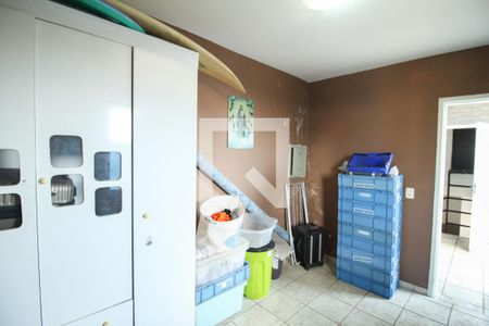 Casa à venda com 450m², 3 quartos e 2 vagasQuarto de Serviço