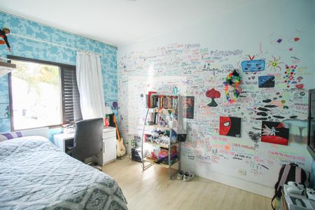 Casa à venda com 450m², 3 quartos e 2 vagasQuarto 2