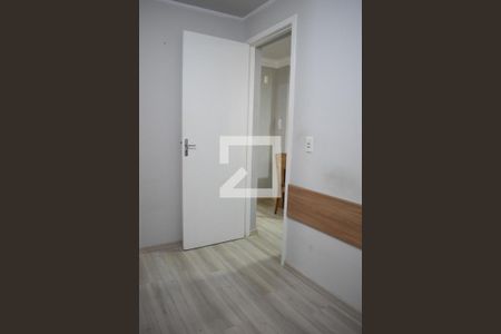 Quarto 2 de apartamento para alugar com 2 quartos, 43m² em Sítio Cercado, Curitiba