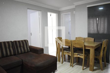 Sala de apartamento para alugar com 2 quartos, 43m² em Sítio Cercado, Curitiba