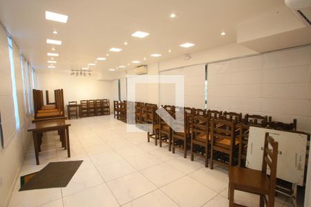 Apartamento à venda com 56m², 2 quartos e 1 vaga Apartamento à venda com 56m², 2 quartos e 1 vagaÁrea comum - Salão de festas