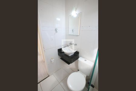 Apartamento à venda com 56m², 2 quartos e 1 vaga Apartamento à venda com 56m², 2 quartos e 1 vagaBanheiro