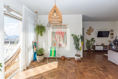 Sala de apartamento para alugar com 3 quartos, 124m² em São Lucas, Belo Horizonte