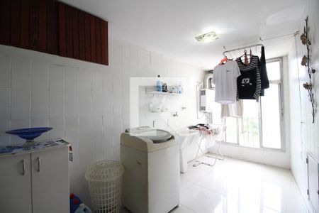 Apartamento à venda com 142m², 4 quartos e 1 vagaÁrea de Serviço