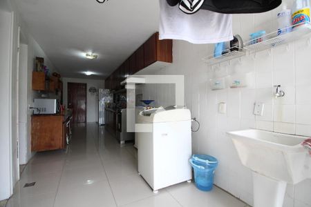 Apartamento à venda com 142m², 4 quartos e 1 vagaÁrea de Serviço