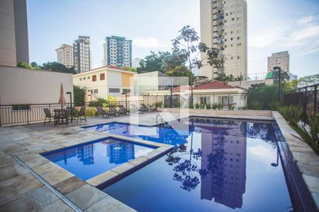 Apartamento para alugar com 70m², 2 quartos e 2 vagasÁrea comum - Piscina