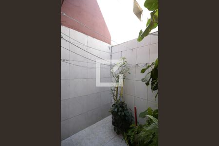 Casa à venda com 90m², 2 quartos e sem vagaQuintal