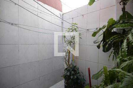 Casa à venda com 90m², 2 quartos e sem vagaQuintal