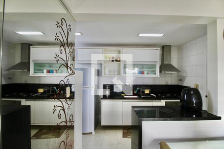 Apartamento para alugar com 80m², 1 quarto e 2 vagas Apartamento para alugar com 80m², 1 quarto e 2 vagasCozinha