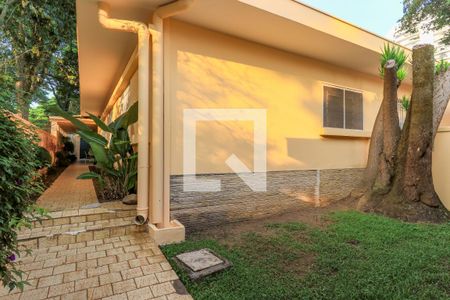 Casa à venda com 568m², 4 quartos e 3 vagasJardim - Fundos