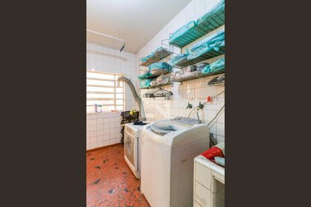 Casa à venda com 568m², 4 quartos e 3 vagasÁrea de Serviço