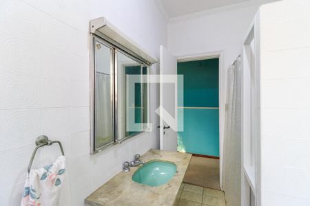 Casa à venda com 568m², 4 quartos e 3 vagasBanheiro da Suíte 2