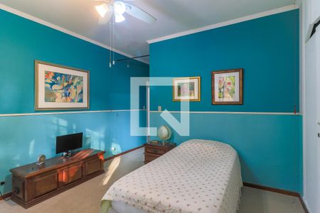 Casa à venda com 568m², 4 quartos e 3 vagasSuíte 2