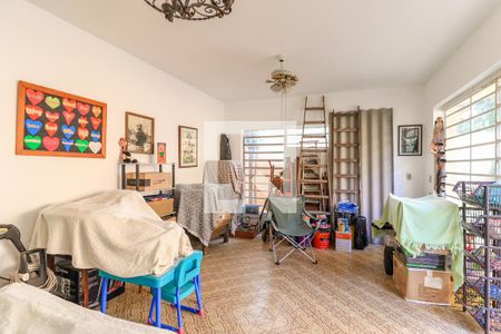 Casa à venda com 568m², 4 quartos e 3 vagasEdícula