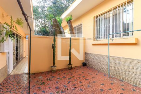 Casa à venda com 568m², 4 quartos e 3 vagasQuintal