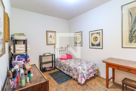 Casa à venda com 568m², 4 quartos e 3 vagasQuarto de Serviço