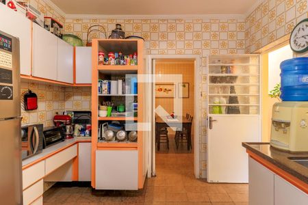 Casa à venda com 568m², 4 quartos e 3 vagasCozinha