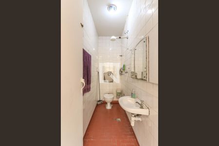 Casa à venda com 568m², 4 quartos e 3 vagasBanheiro de serviço