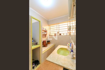 Casa à venda com 568m², 4 quartos e 3 vagasBanheiro da Suíte