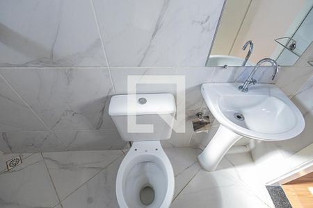 Casa para alugar com 75m², 2 quartos e 1 vaga Casa para alugar com 75m², 2 quartos e 1 vagaBanheiro