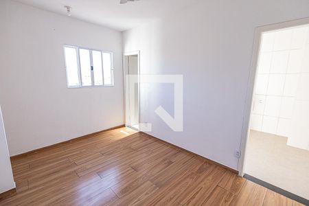 Casa para alugar com 2 quartos, 75m² em Santa Terezinha, Belo Horizonte