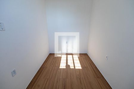 Quarto 2 de casa para alugar com 2 quartos, 75m² em Santa Terezinha, Belo Horizonte