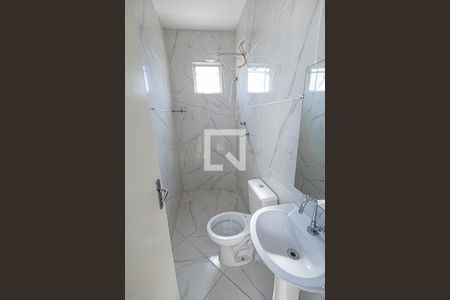 Casa para alugar com 75m², 2 quartos e 1 vaga Casa para alugar com 75m², 2 quartos e 1 vagaBanheiro