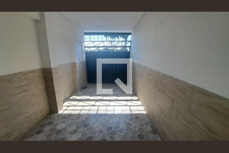 Vaga garagem de casa para alugar com 2 quartos, 75m² em Santa Terezinha, Belo Horizonte