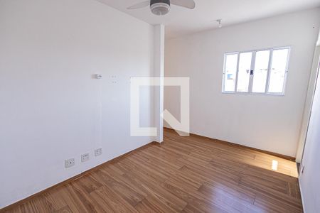 Casa para alugar com 75m², 2 quartos e 1 vaga Casa para alugar com 75m², 2 quartos e 1 vagaSala