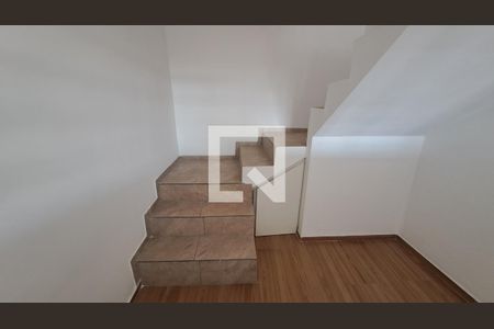 Casa para alugar com 75m², 2 quartos e 1 vaga Casa para alugar com 75m², 2 quartos e 1 vagaEntrada