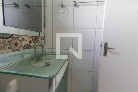 Banheiro de apartamento para alugar com 2 quartos, 50m² em Duque de Caxias, São Leopoldo