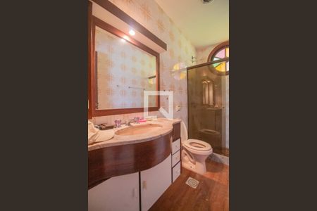 Casa à venda com 500m², 4 quartos e 6 vagasBanheiro 3 