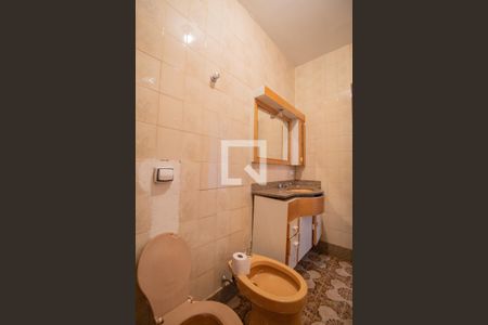 Casa à venda com 500m², 4 quartos e 6 vagasBanheiro 2 