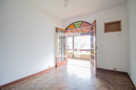 Casa à venda com 500m², 4 quartos e 6 vagasquarto 2 