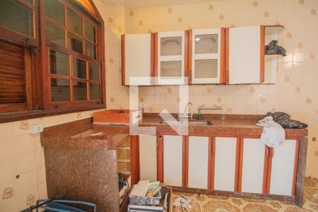 Casa à venda com 500m², 4 quartos e 6 vagasCozinha