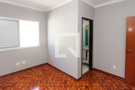 Casa para alugar com 3 quartos, 250m² em Vila Bela, São Paulo